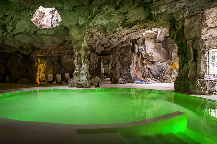 在温泉策划中，如何做到节约成本却不牺牲品质？